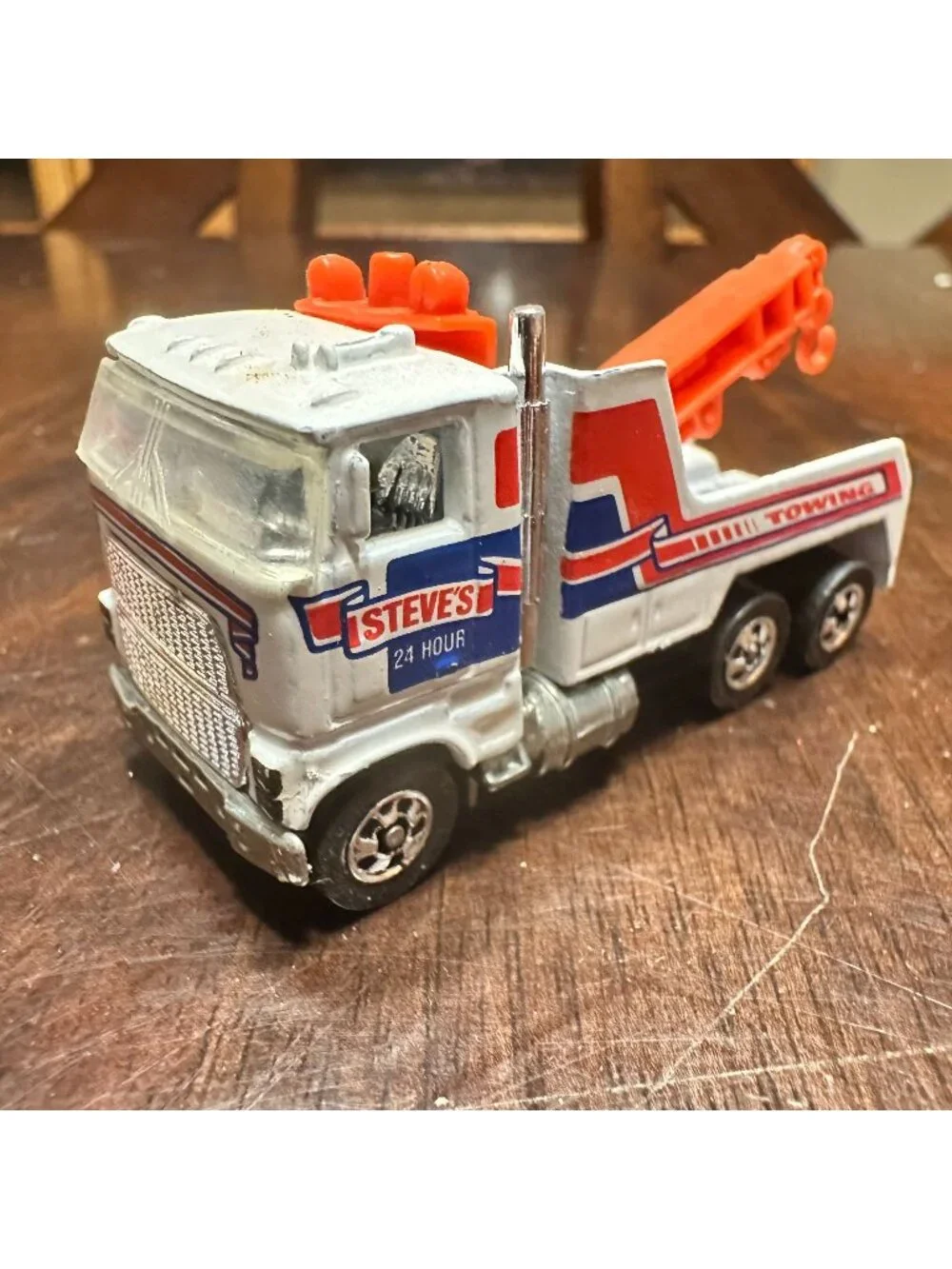 Hot Wheels Die Cast 1981 Steve's Tow Truck White